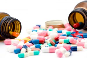 medicament-pilules-bacteries